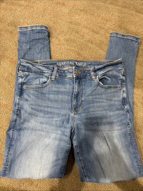 American Eagle Outfitters Women's Light Wash Skinny Jeans